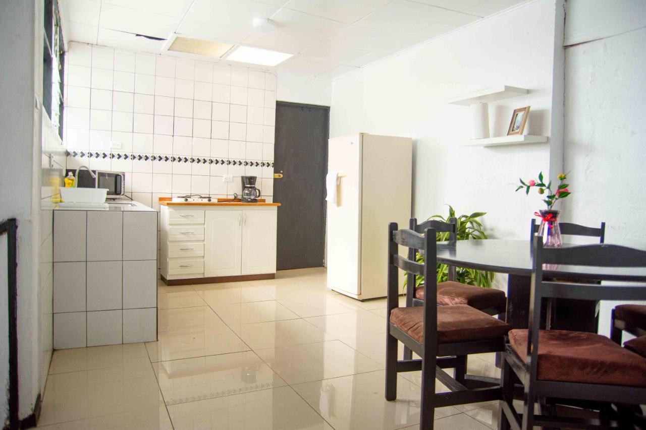 5 Min From The Airport - Perfect Stop Alajuela Exteriör bild